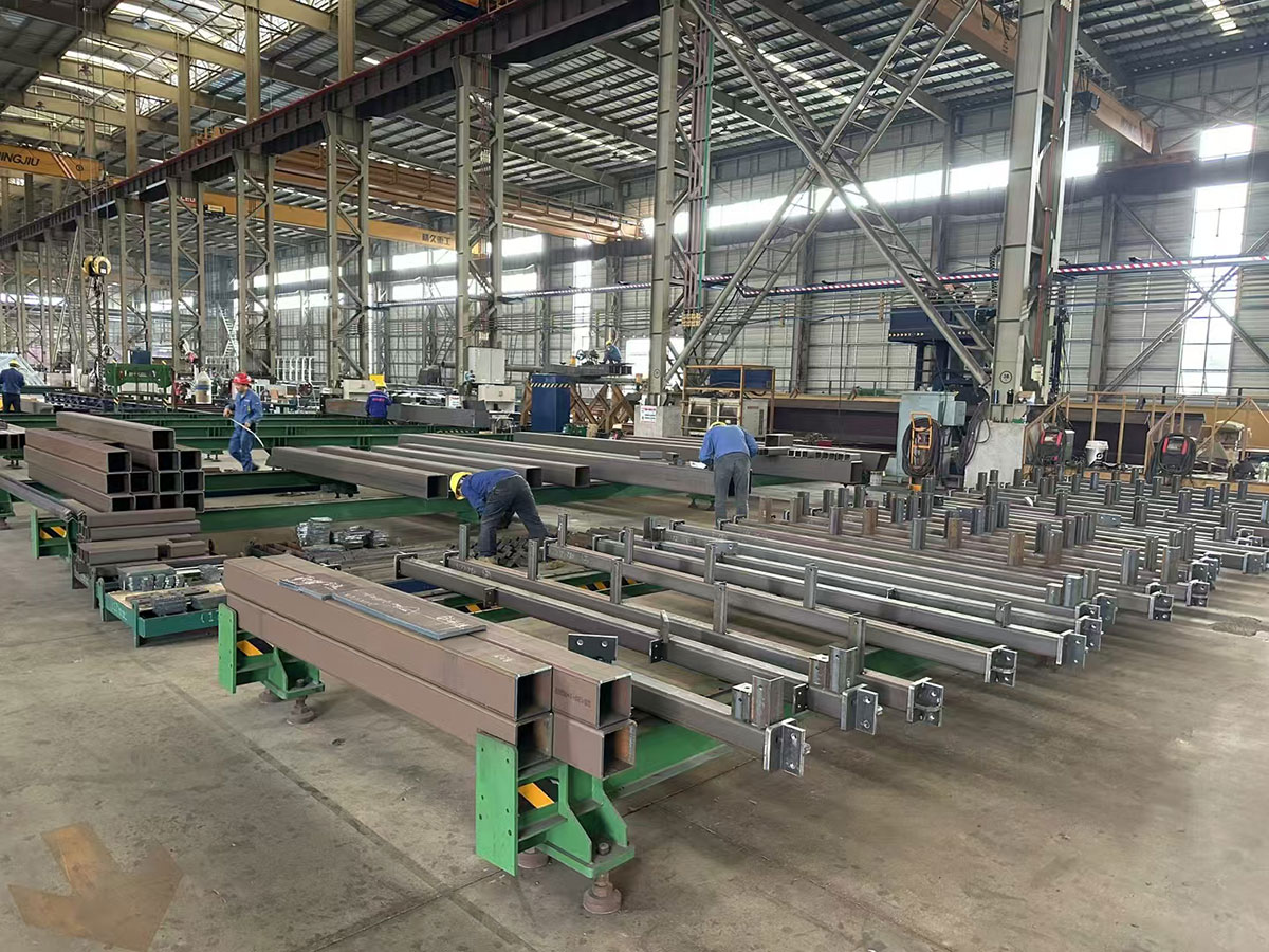 型钢加固的几种对接形式    广东钢结构 公司选择广州经纬钢结构工程有限公司 咨询电话：13925156722